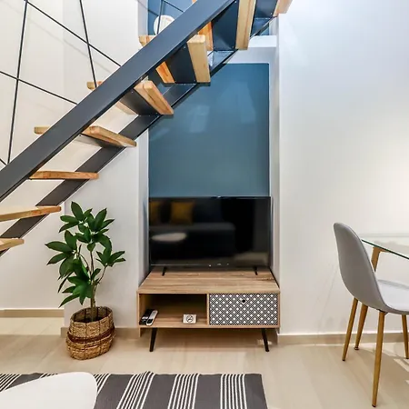 Click Memory And Loft Next To Center * Thessaloniki